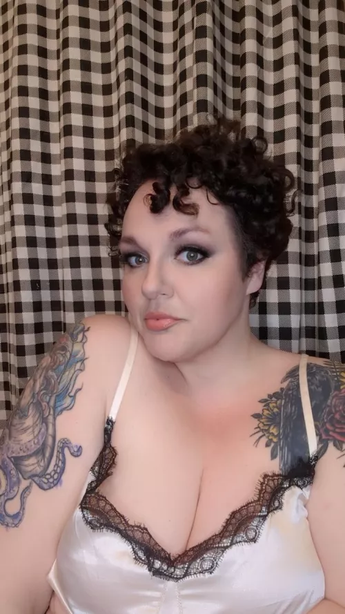 42 yo cougar by insomnia1_1