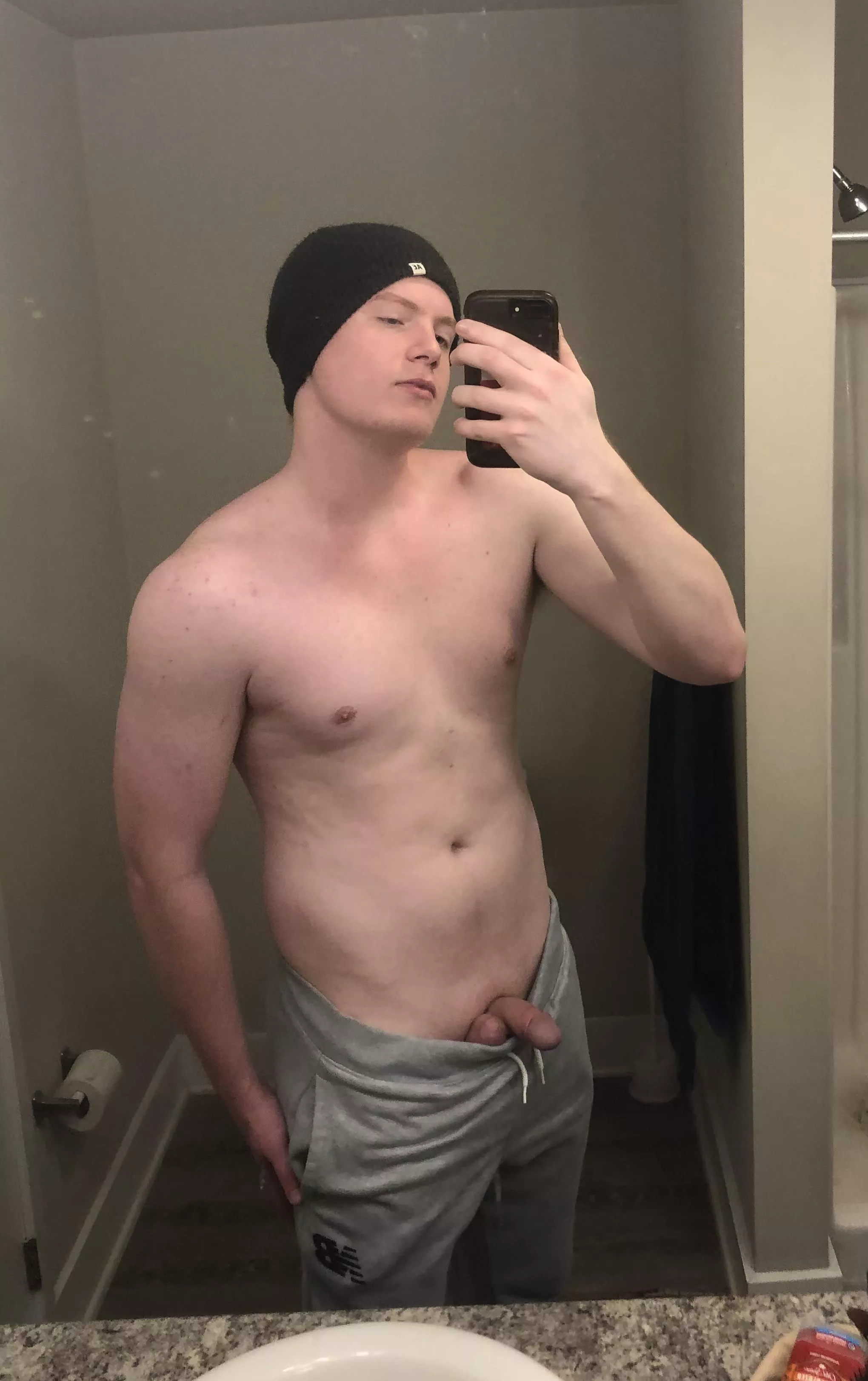 6’5” never looked so good posted by jayw7076