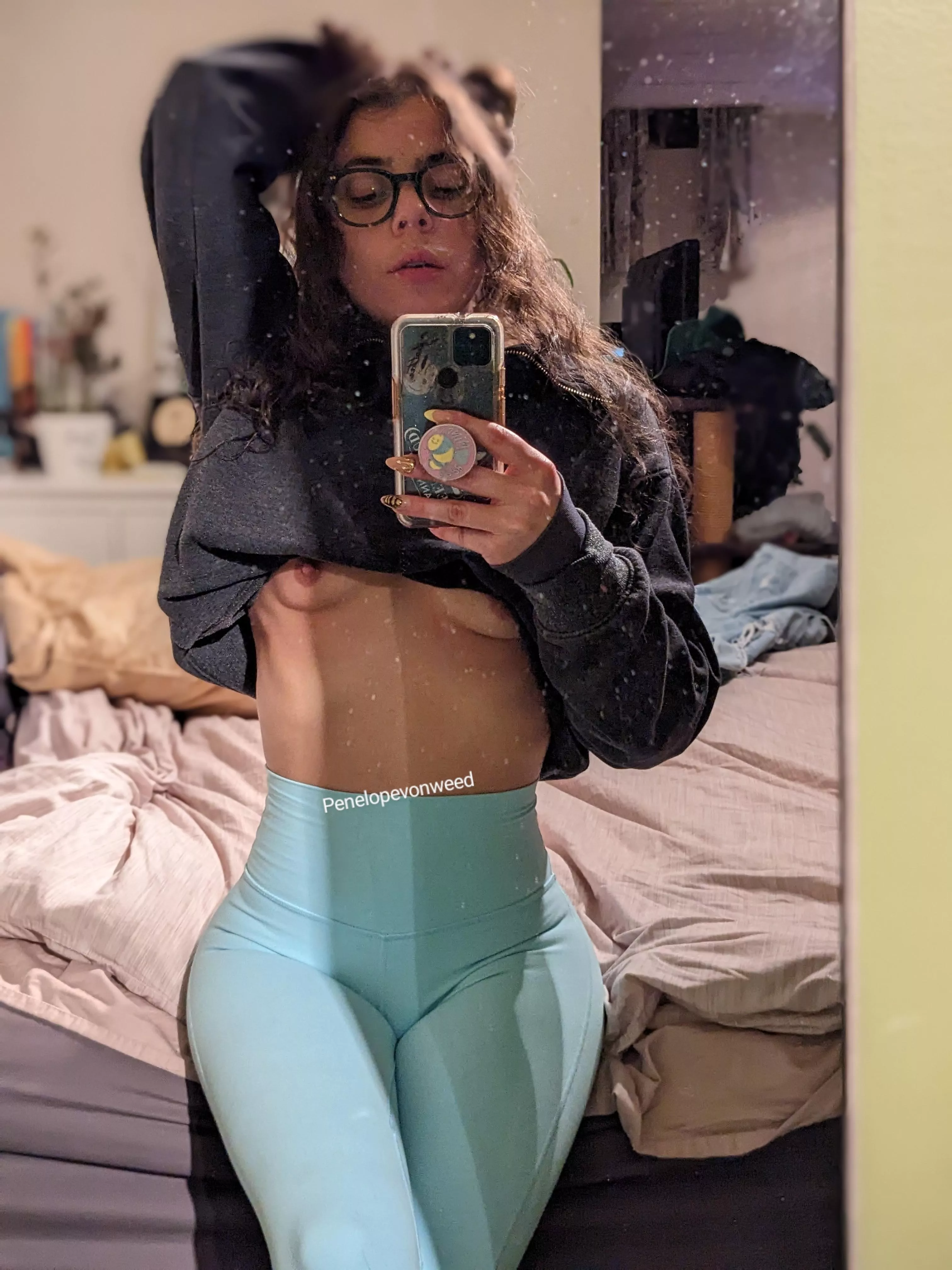 A front shot for today, taking applications for a different type tonight 😈💦 posted by Penelopevonweed