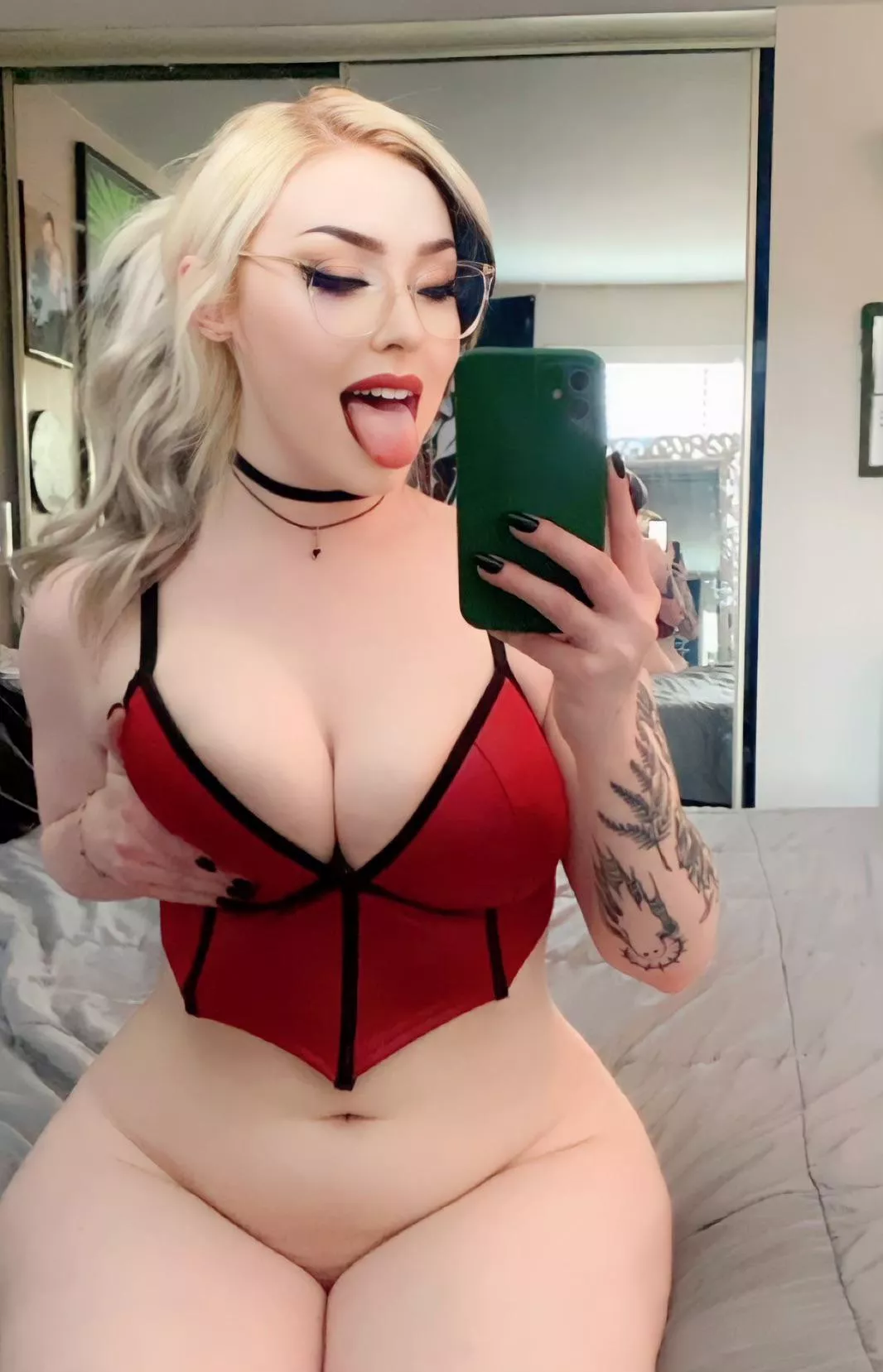 A wild succubus appeared!❤️ posted by spookylilbeach