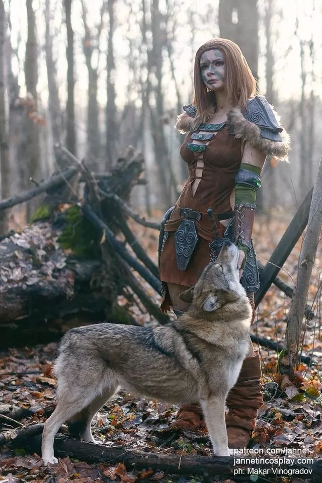 Aela the Huntress (Skyrim), by JannetIncosplay.~ posted by JannetIncosplay
