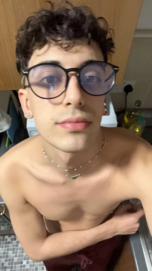 any dads wanting to look after a son? 🥺 by Virtual_Value4093