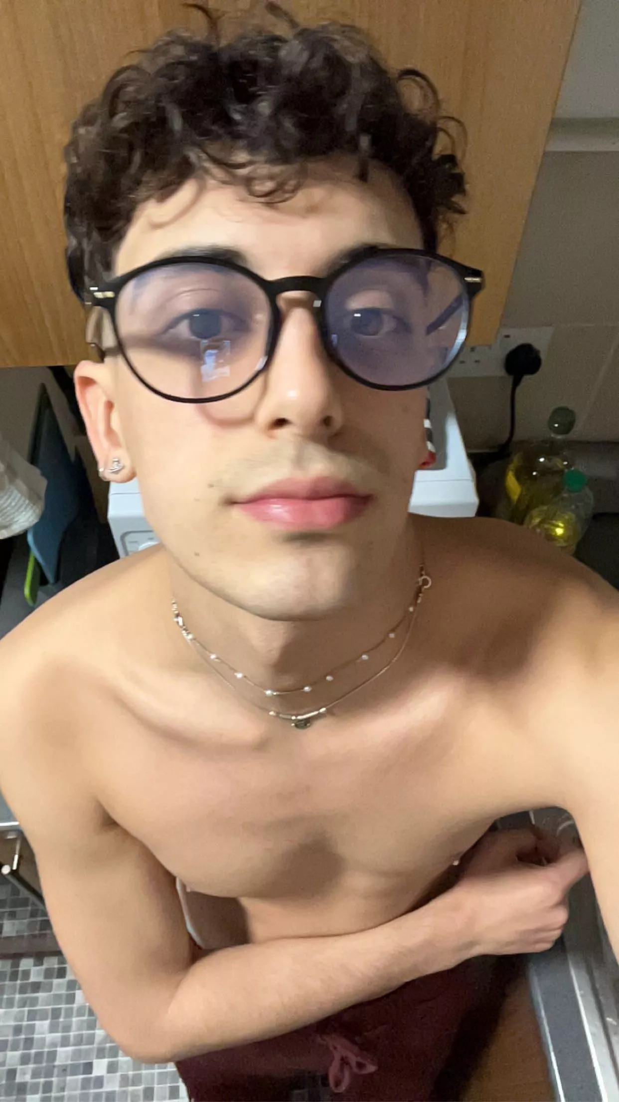 any dads wanting to look after a son? 🥺 posted by Virtual_Value4093