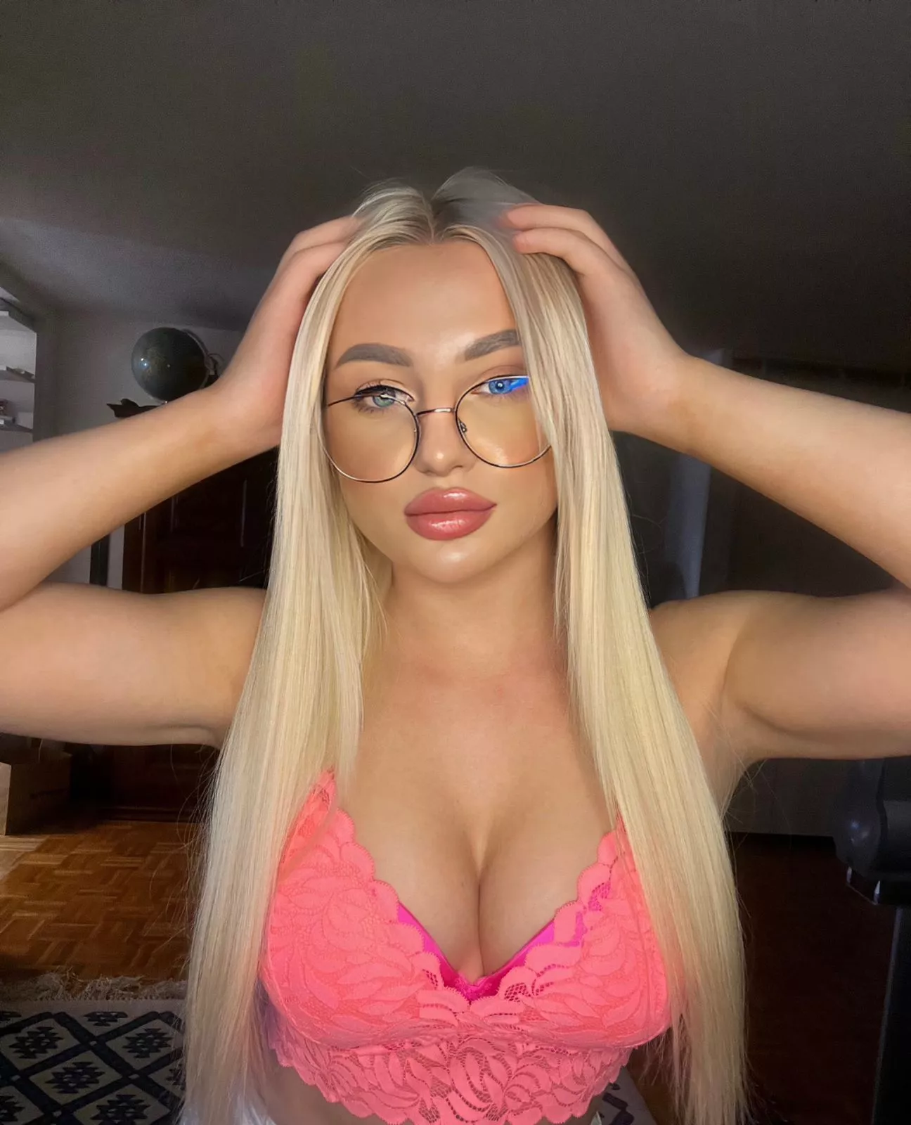 cum on my glasses 🥵💦 posted by CriminalInflux