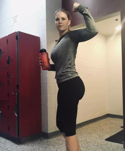 Fat ass and fit by IndependentBoss3132