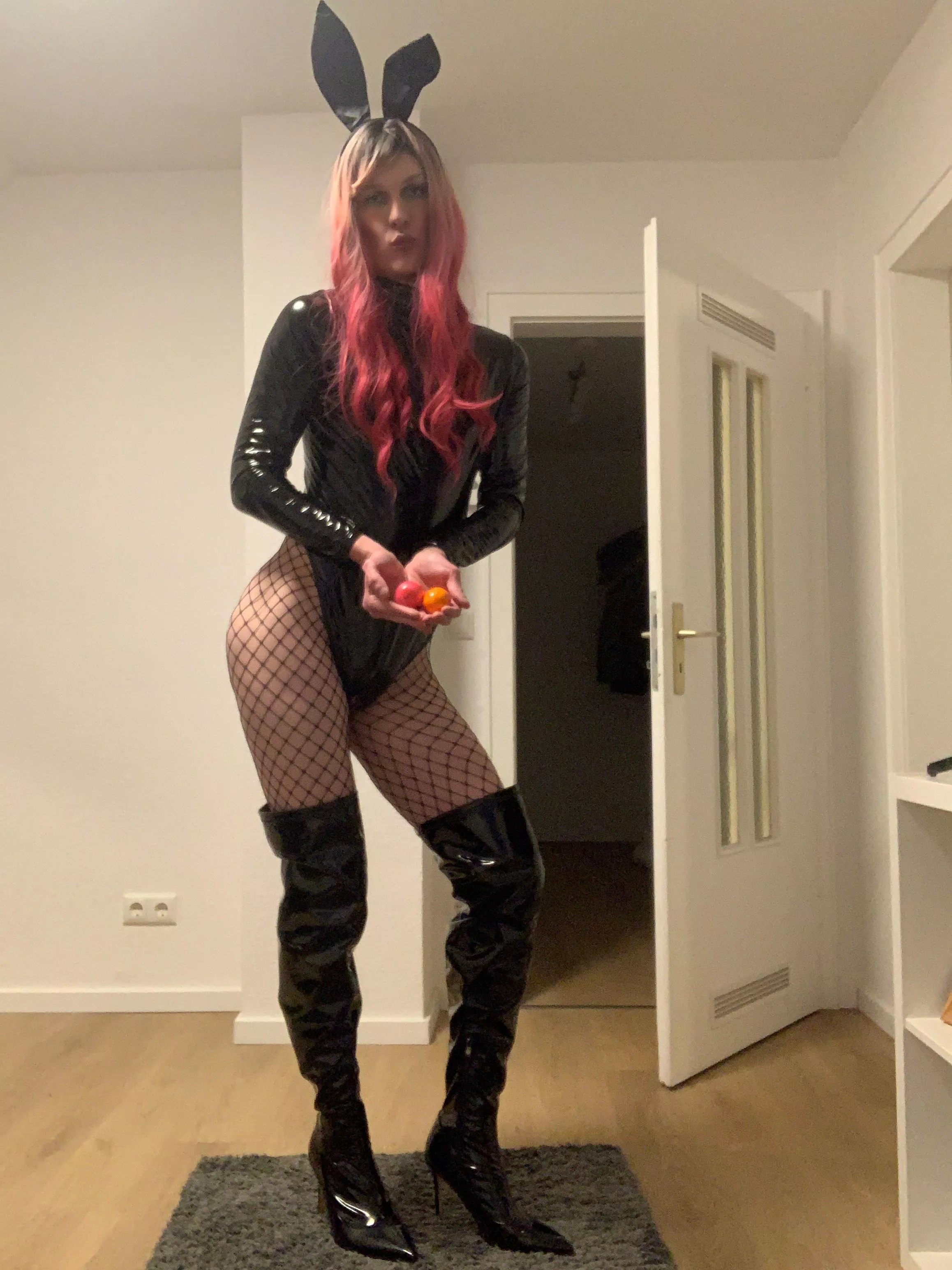 Happy Easter 🐰👯‍♀️ posted by JanaCD98