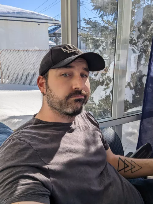 Happy Sunday, I'm ready for it to be Friday 😭 by spruceflapjack