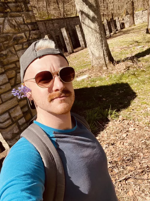 Happy Sunday by InquiringMndsWnt2No