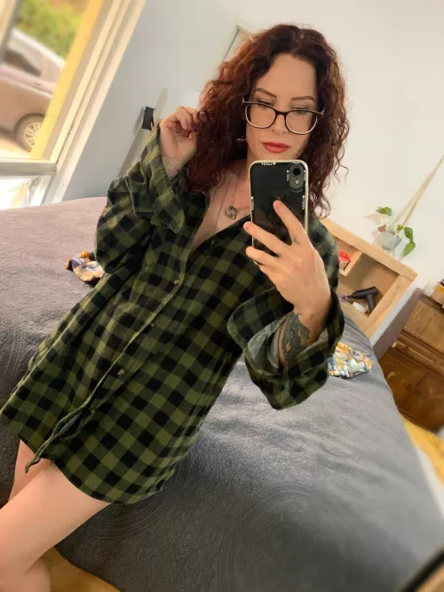 Having a lazy Easter Sunday [F37] by housewifebirdie