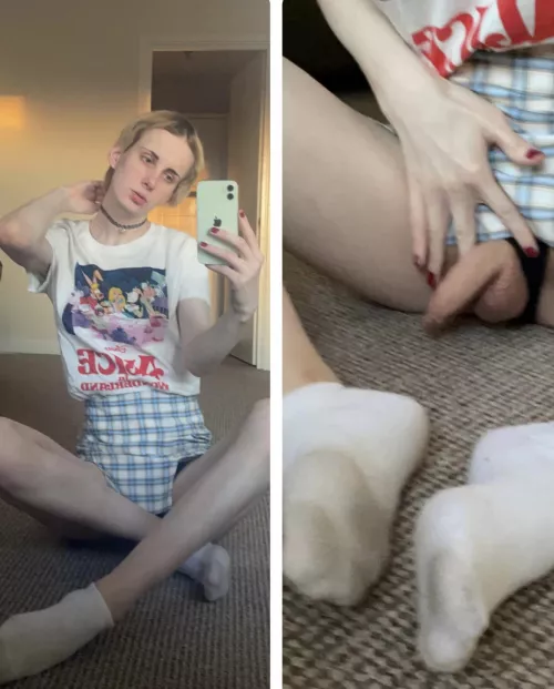 I like foot worship ❤️🥺 by Zealousideal_Age_122