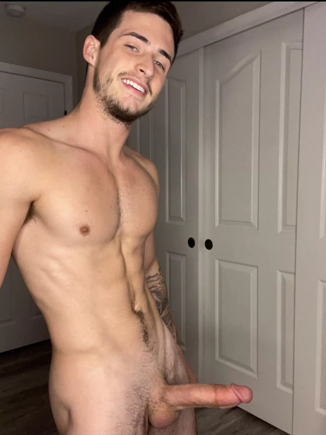 I’m need of some sloppy head any takers?😅💦(22) posted by MaxPriceOF