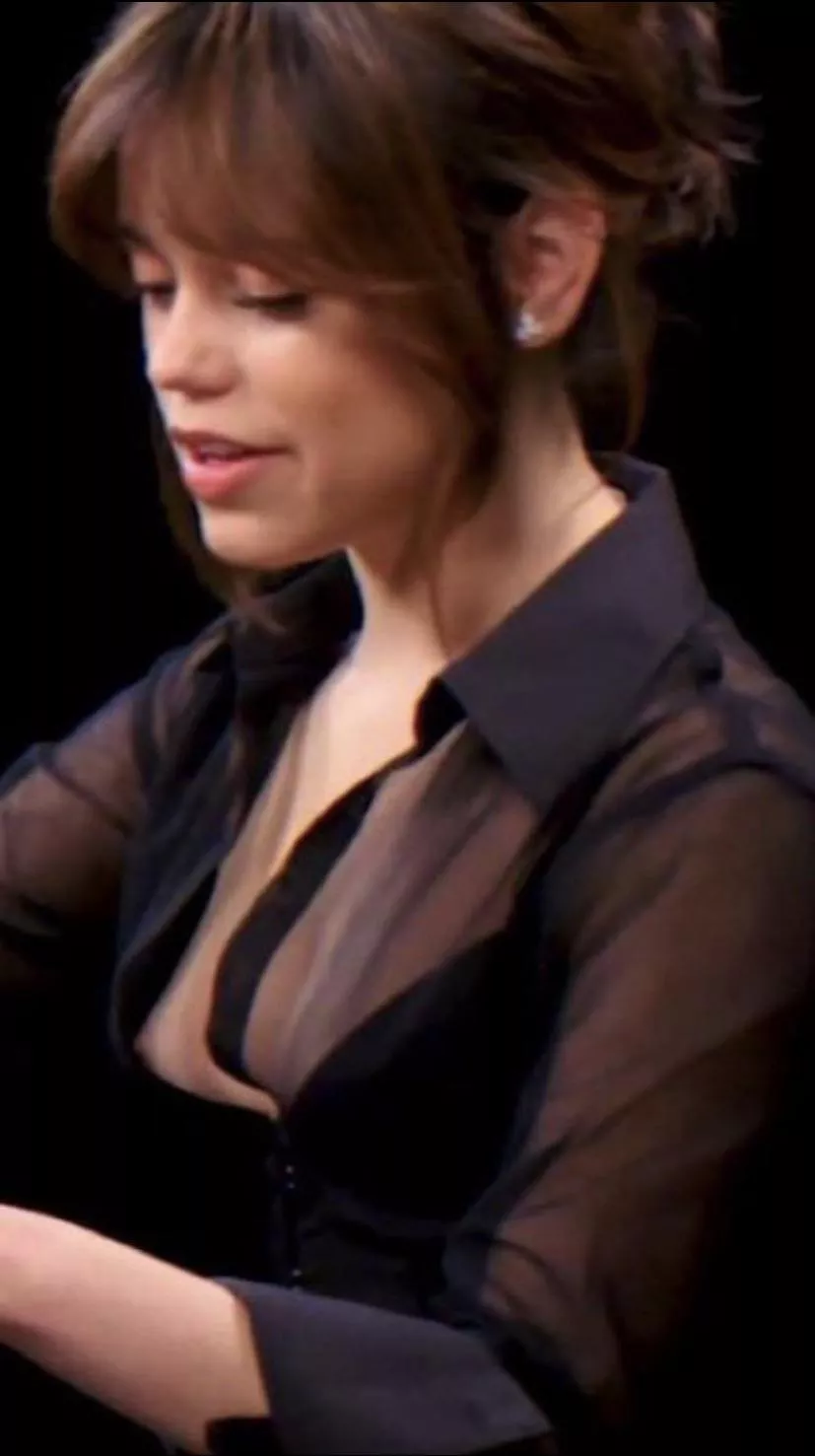 Jenna nip slip😍 posted by Cool-Conflict1258