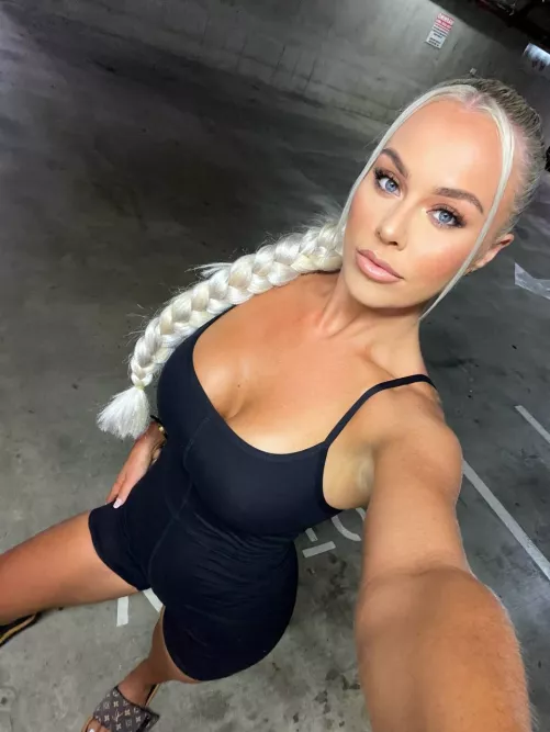 Just a quick peek by OutlandishWildcat