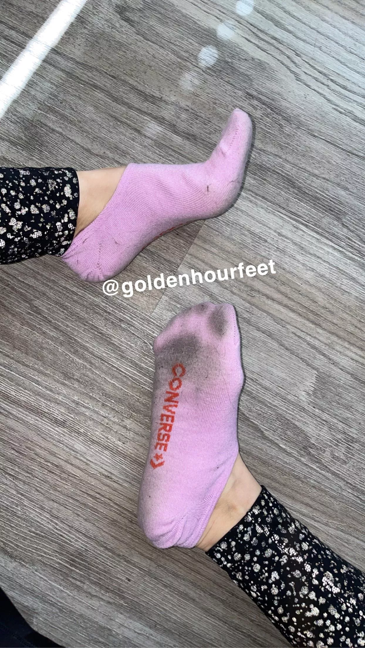 Look at those toe prints😈 [selling] posted by goldenhourfeet