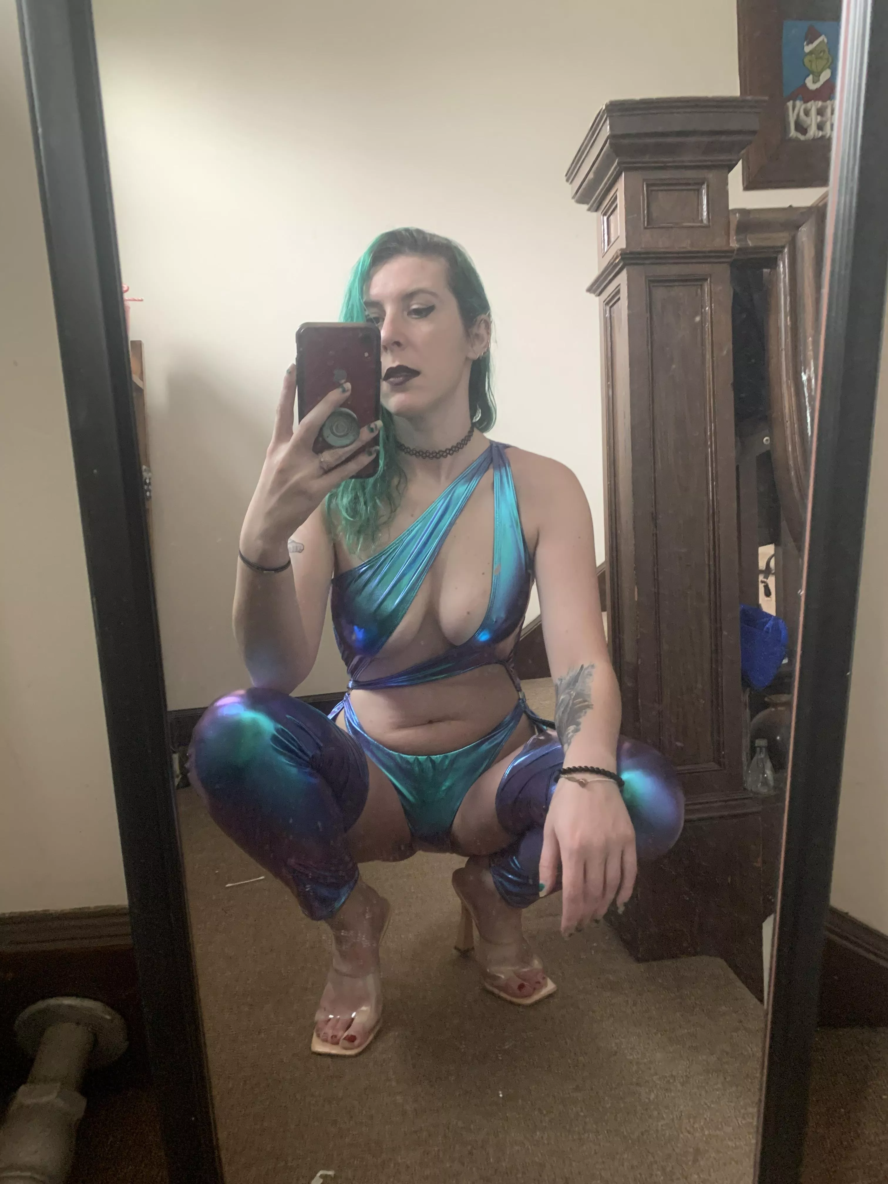 Looking yummy posted by sirenskiss3