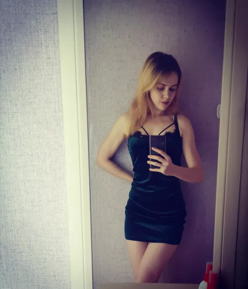 Love green by Curly_witch