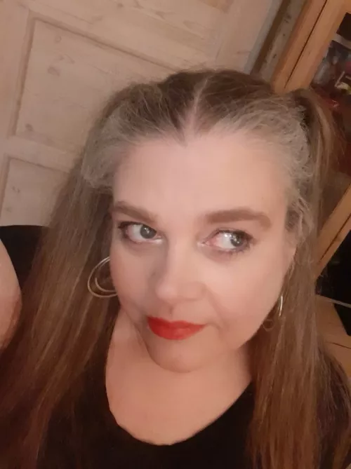 Mischievous thoughs... by trissymissy