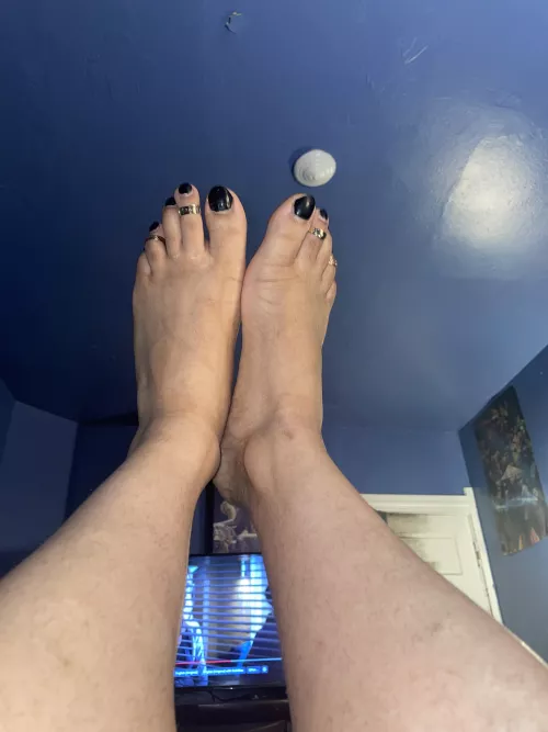 New toe rings by RobynSometimes