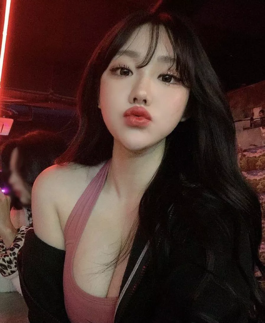 Perfect face!! posted by Wrong_Fee1179