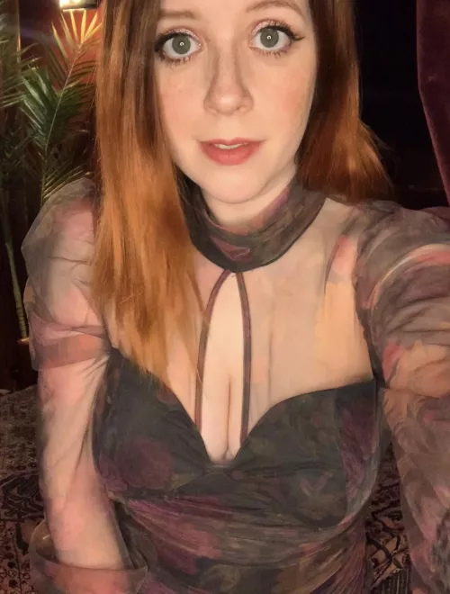 Ready to be your Saturday night [F] 💕 by snildeep