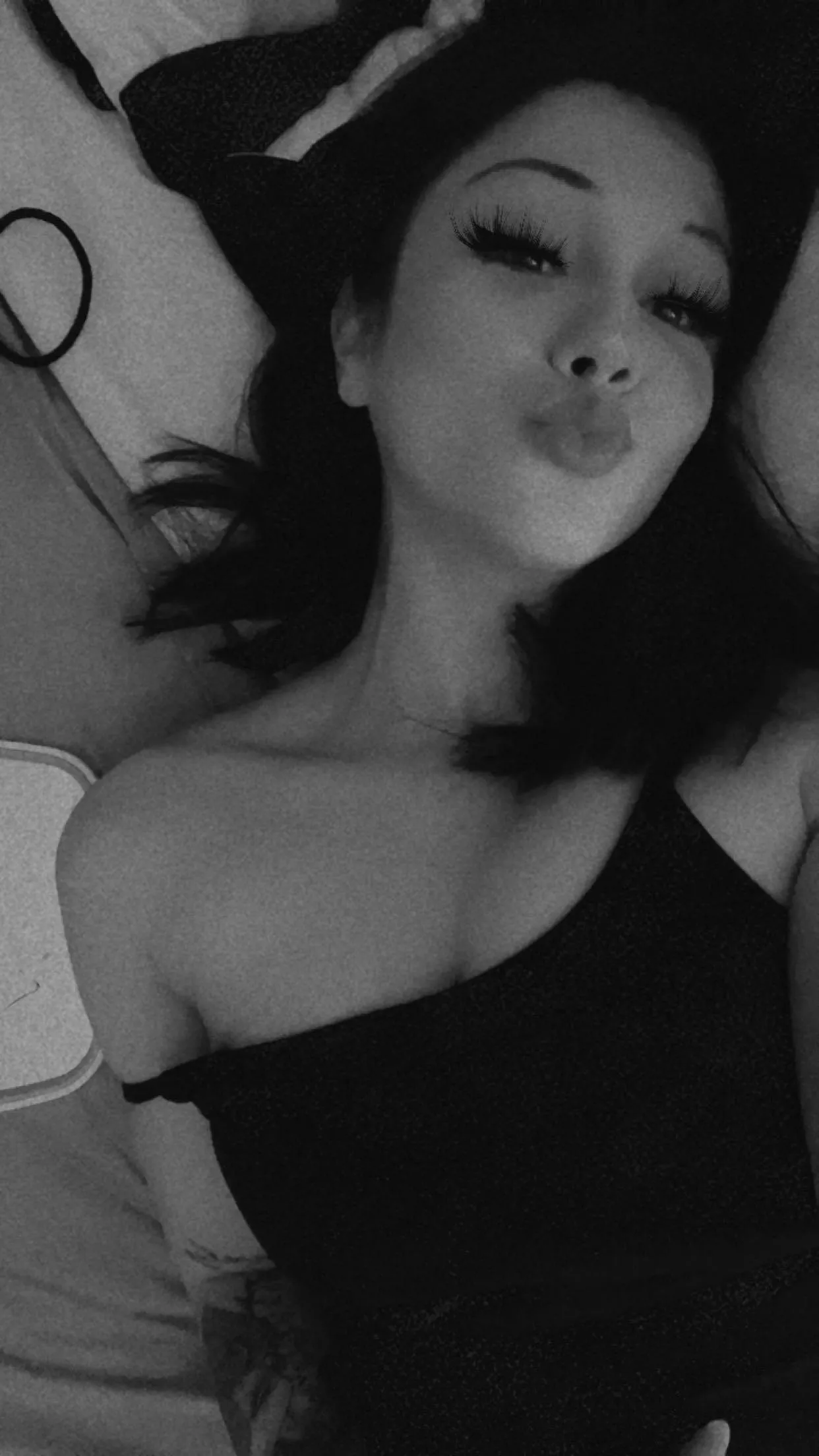 Saturday night who’s up? 🤭🫶🏼 posted by giahart