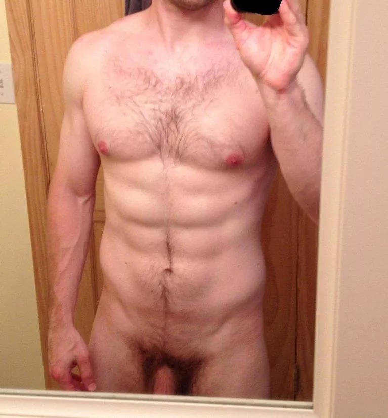 Sweaty 🥵 [M] posted by Substantial-Meal-960