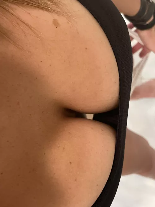 The daily MILF POV……..it’s a Tit gap! by fitnesswife1983