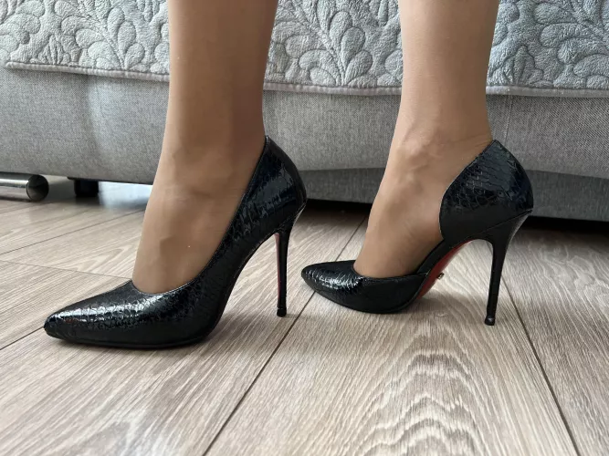 These heels look gorgeous on my feet by Specialist-Fill-8013