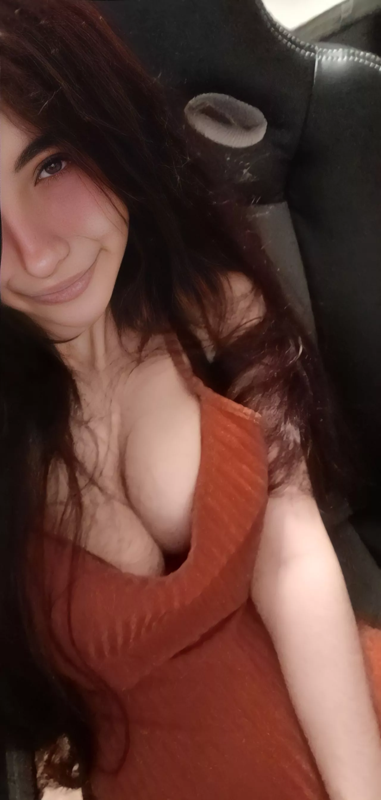 this dress is really tight on me and my tits are popping out! :3 posted by jemnya