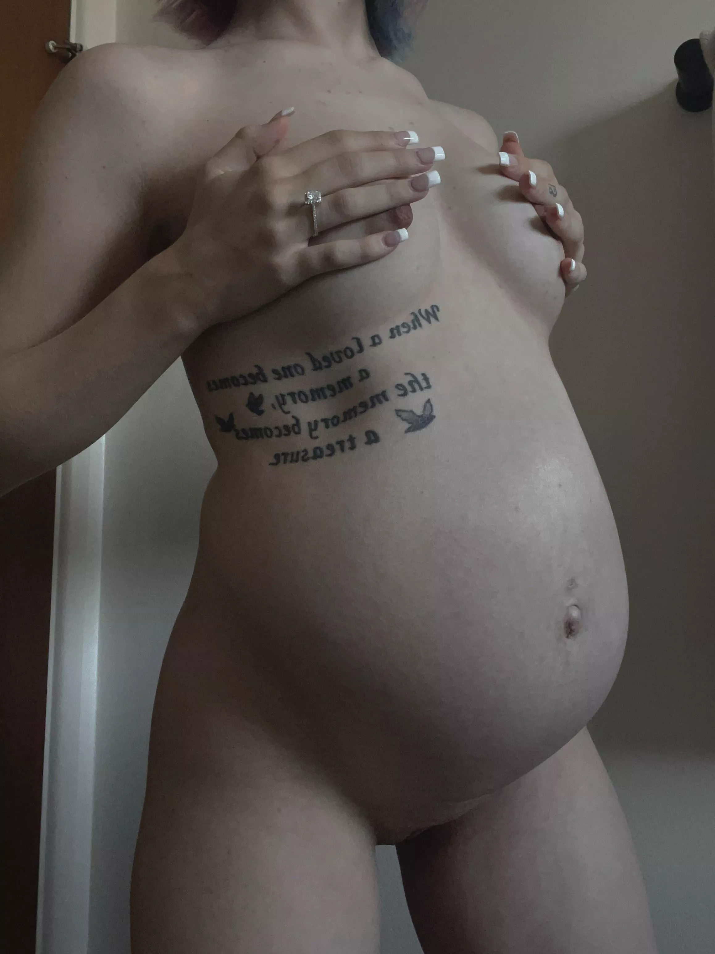 told ya I had a breeding kink posted by Peachyyshea