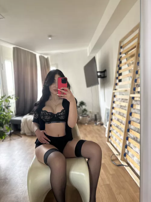 trying to be cute for you [IMG] by PunctuallyVacant