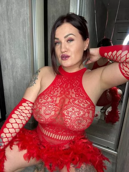 When the neighbor is looking posted by Minimum_Baseball_729