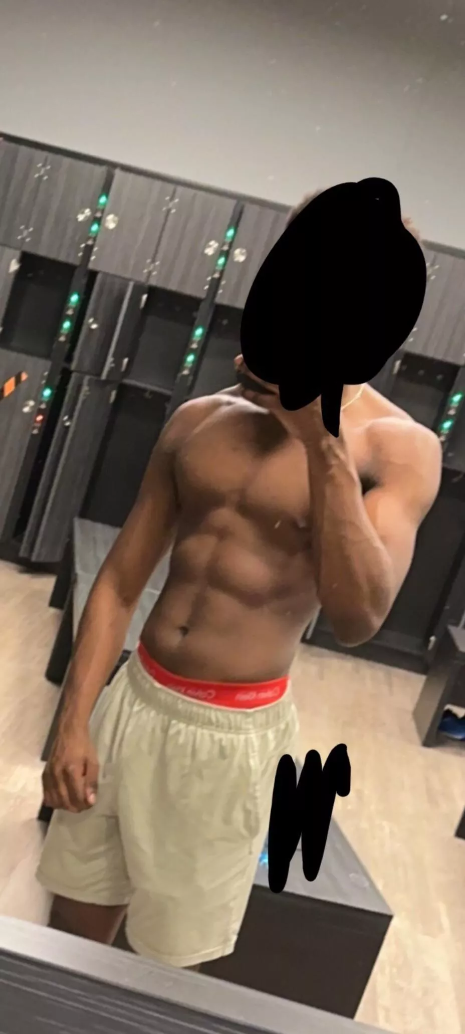 21 bi black germany - snap leobgn1 posted by Leo1gn