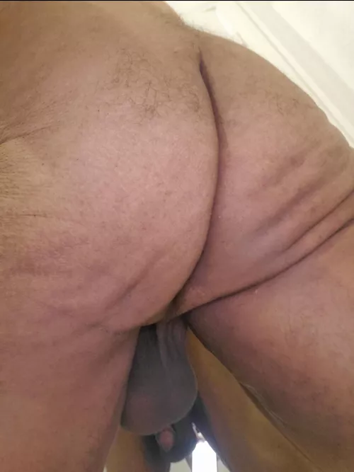 A little back action 😉 by BigSackSmallCack