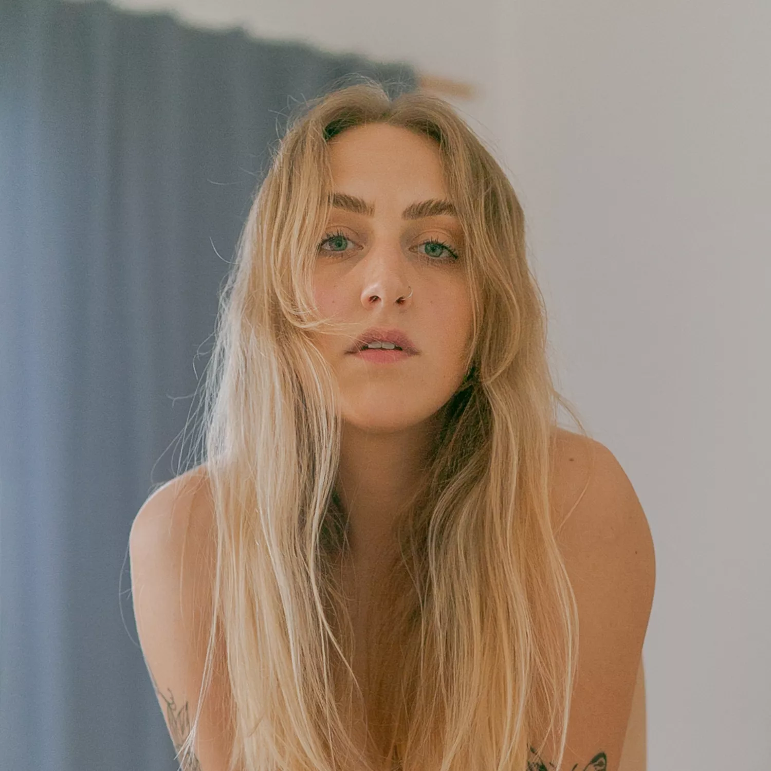 Blonde or brunette? My links below posted by sophielune_