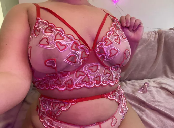 Bouncy boobs by cheeky_yelo