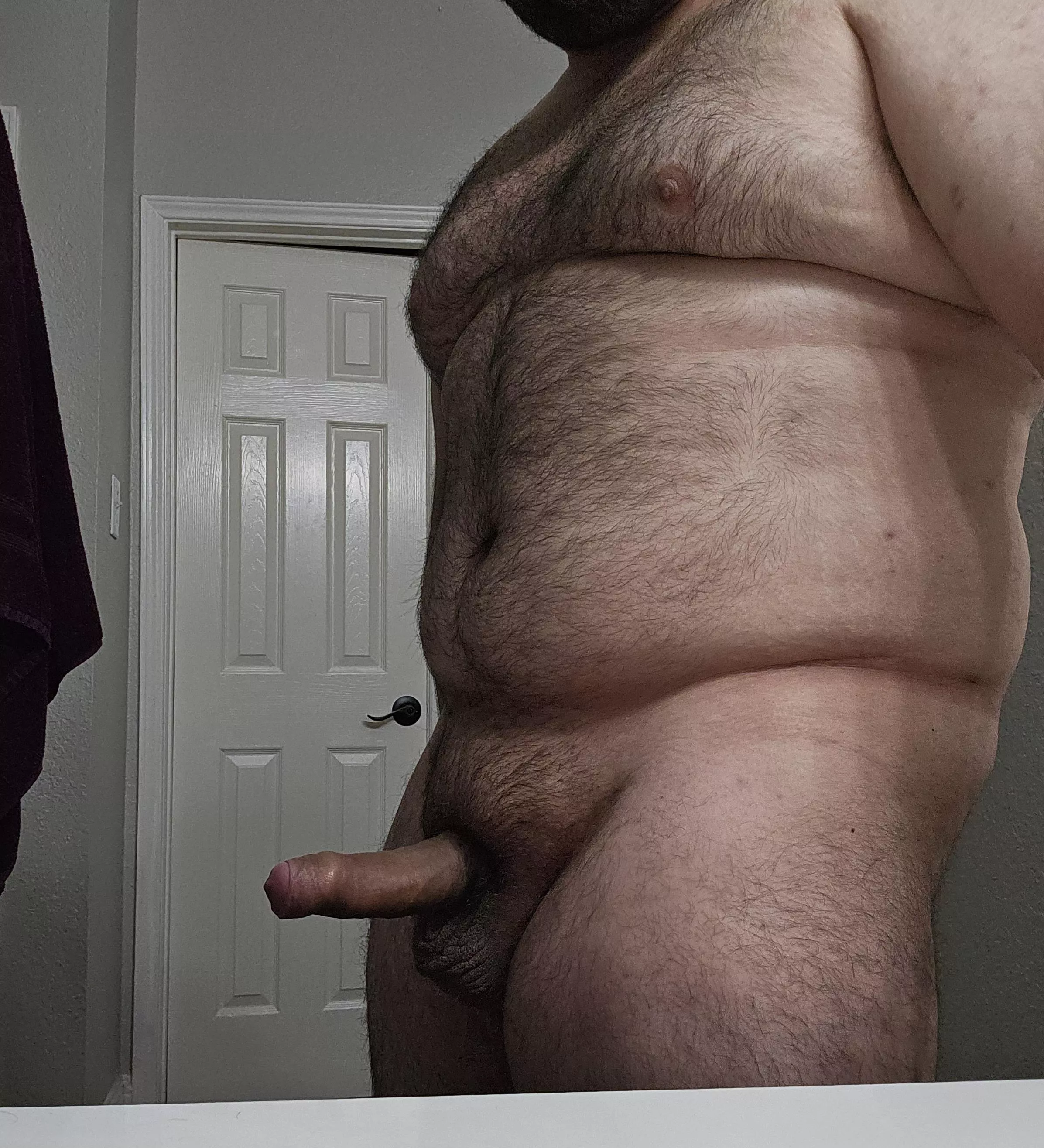 Buzzed and horny. Looking for a hand. posted by Siala10