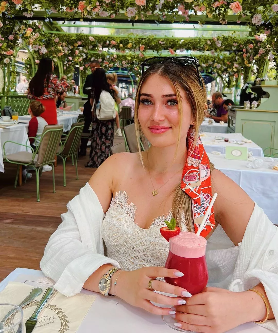 Cocktail (AIC) posted by systemx123456