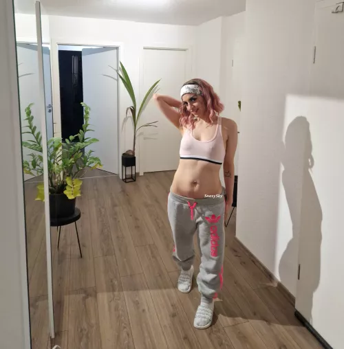 do you like this kind of top? by SnaxySky