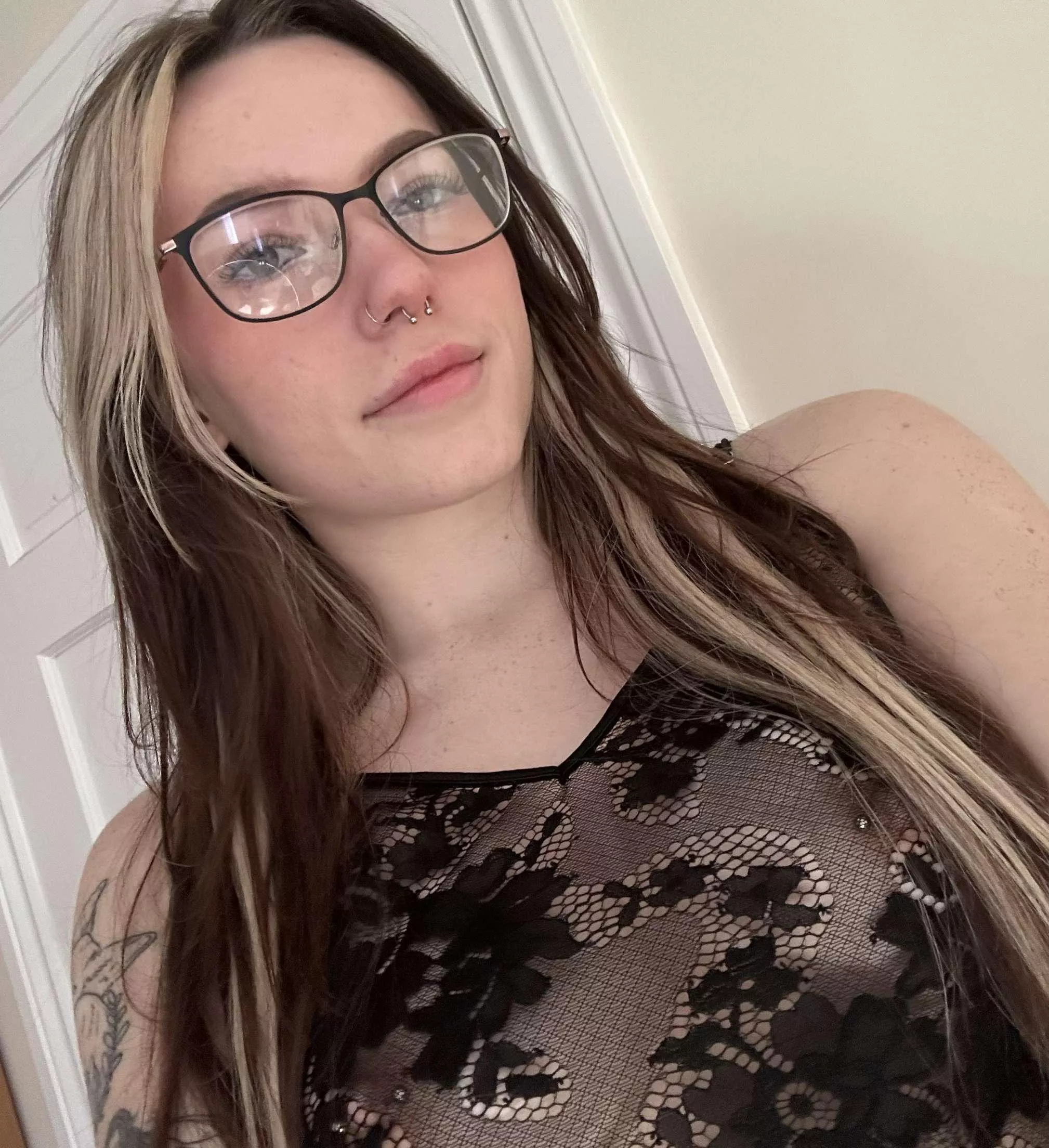 Everyone knows girls with glasses fuck best posted by SweetLikeKendi