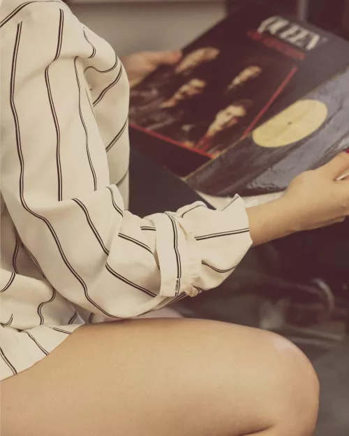 [F] Don’t stop me now ❤️🔥 by AntiqueMonroe