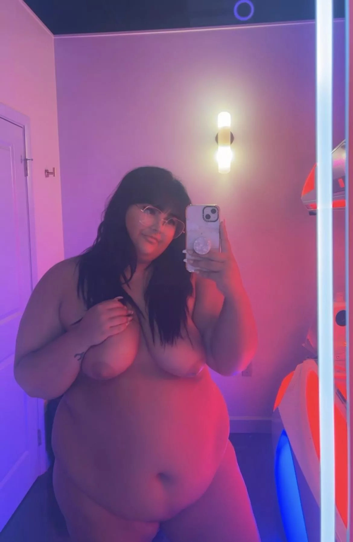 happy easter from your favorite lil bunny 🐰 posted by completeuphoria