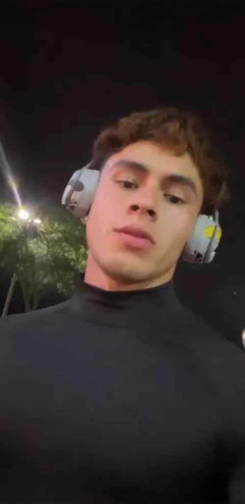 Happy Monday by 0hWaitWait