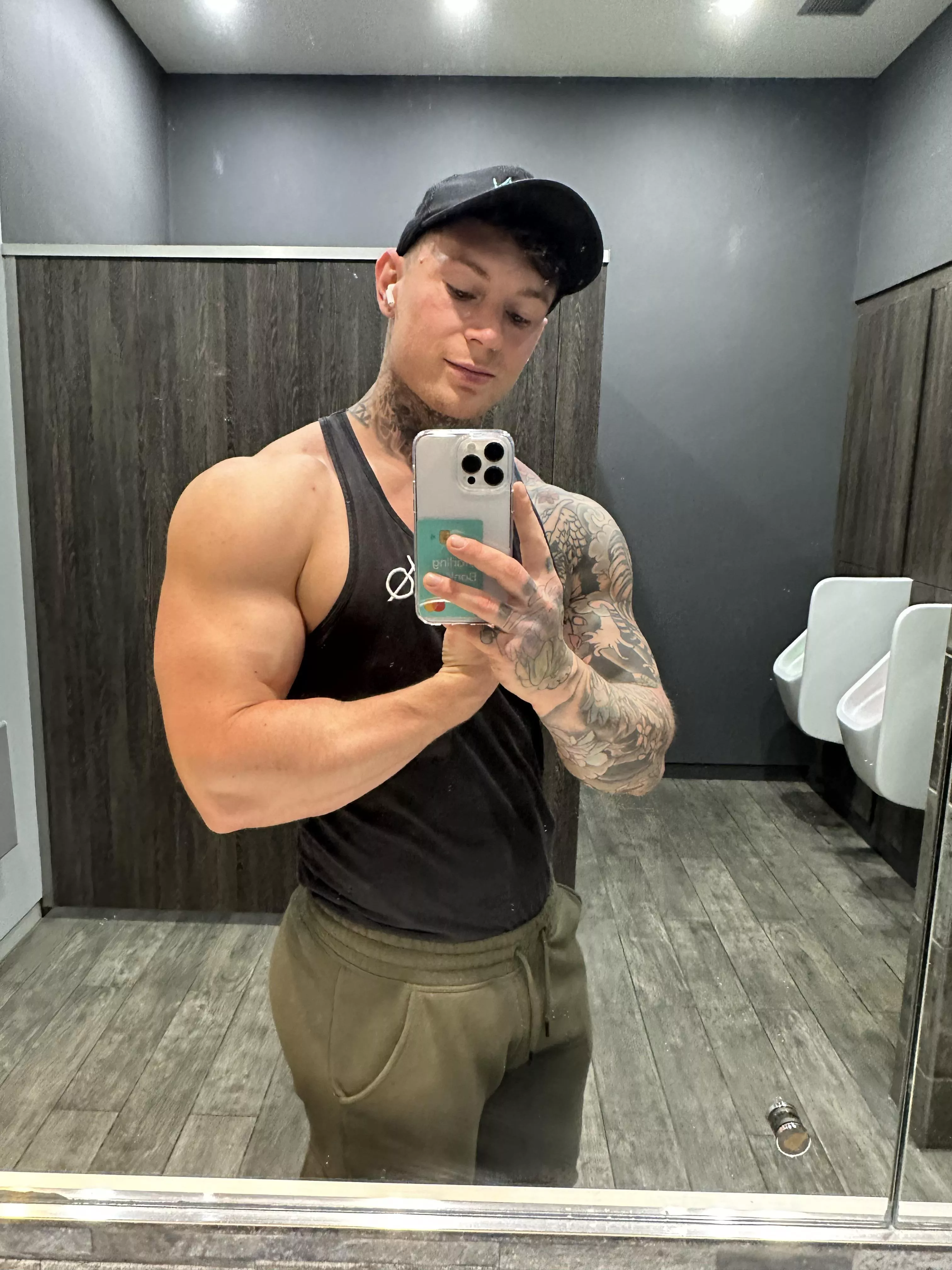 Happy Monday from the UK posted by JoeHuman1993