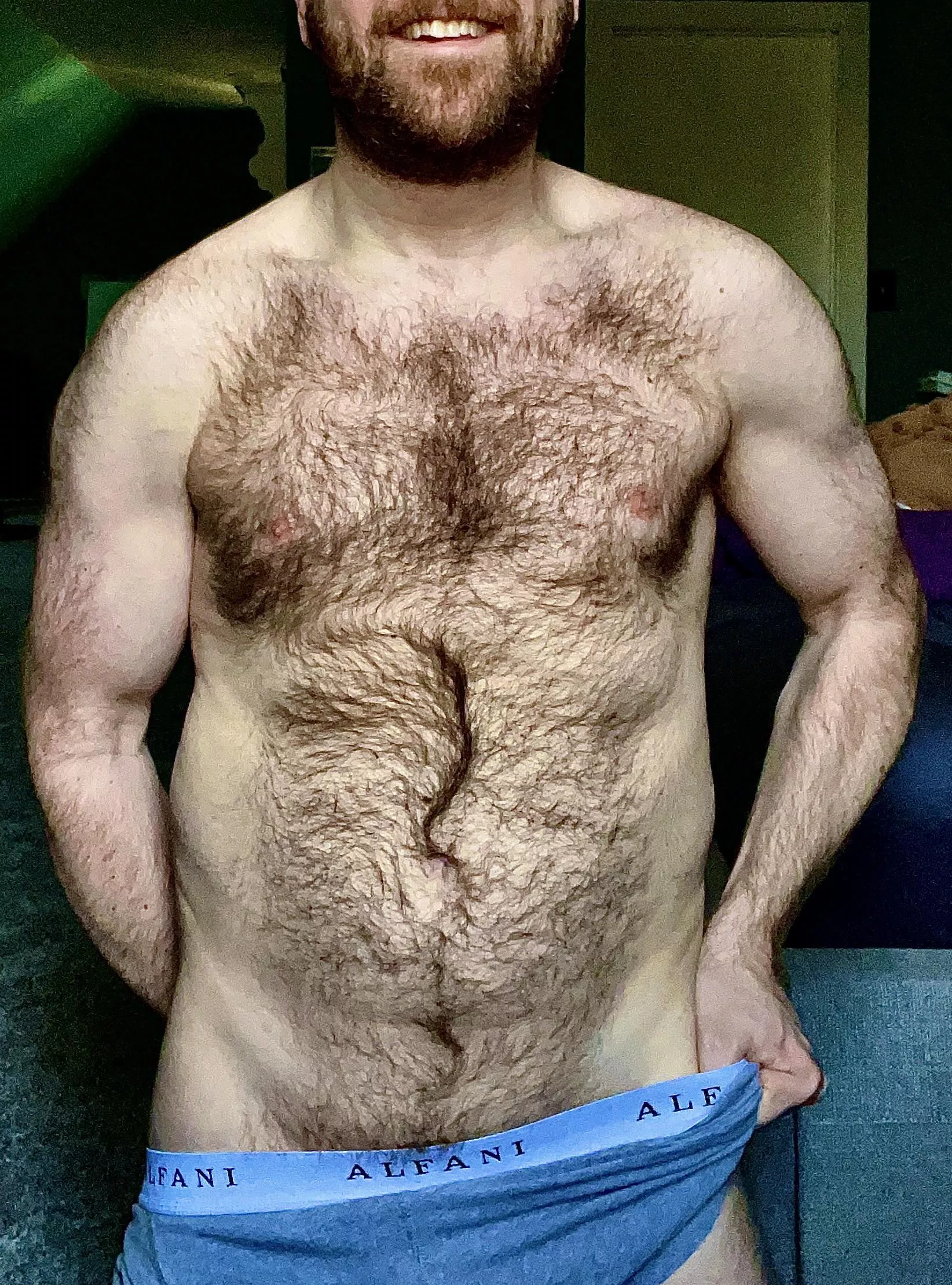 Hello, internet 👋 how are we tonight? posted by PM_ME_CUTESMILES