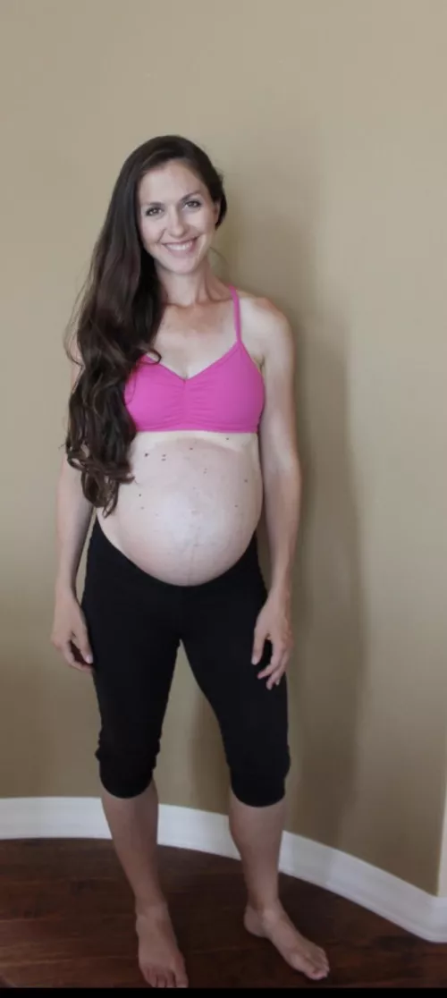 Her man should admire his finished work. by itsnotokay146766