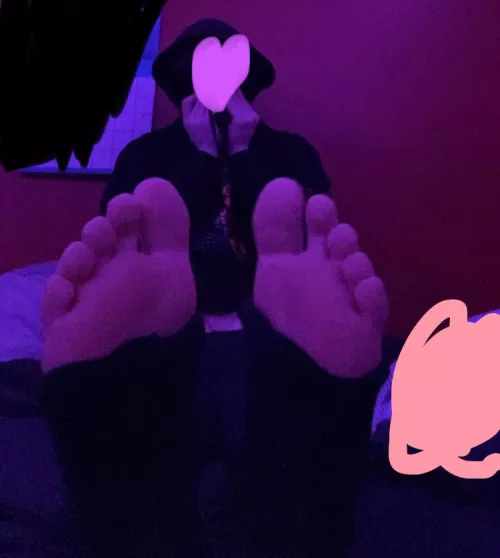 Hiii :3 by ItsLlama_