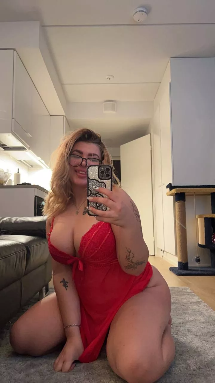 How's the view from there? 😳 posted by _Gavrilo_Princip_1