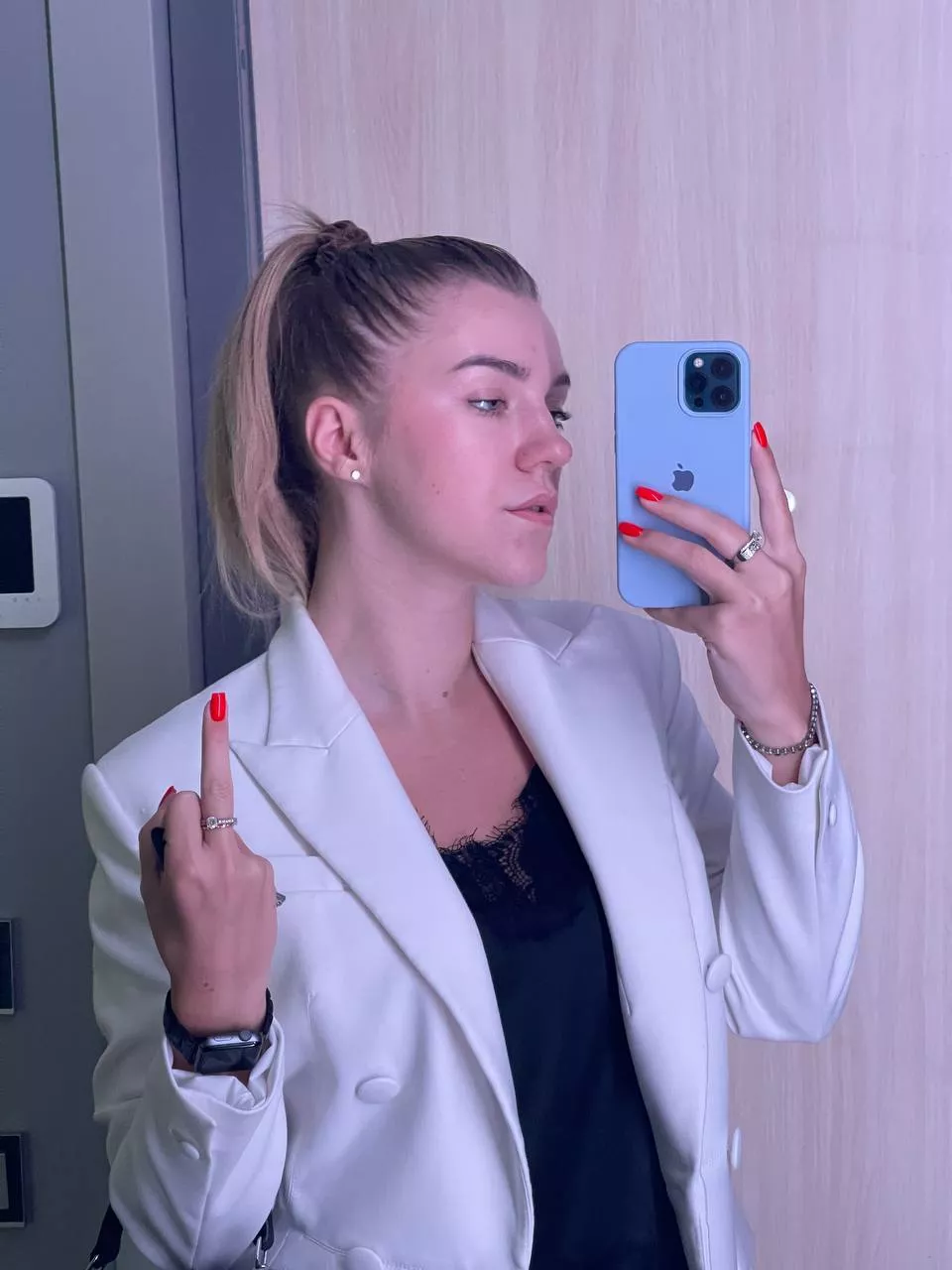 I have stolen your attention posted by strungdelorme