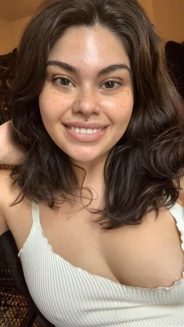I hope you like no makeup selfies by mollyzedolly
